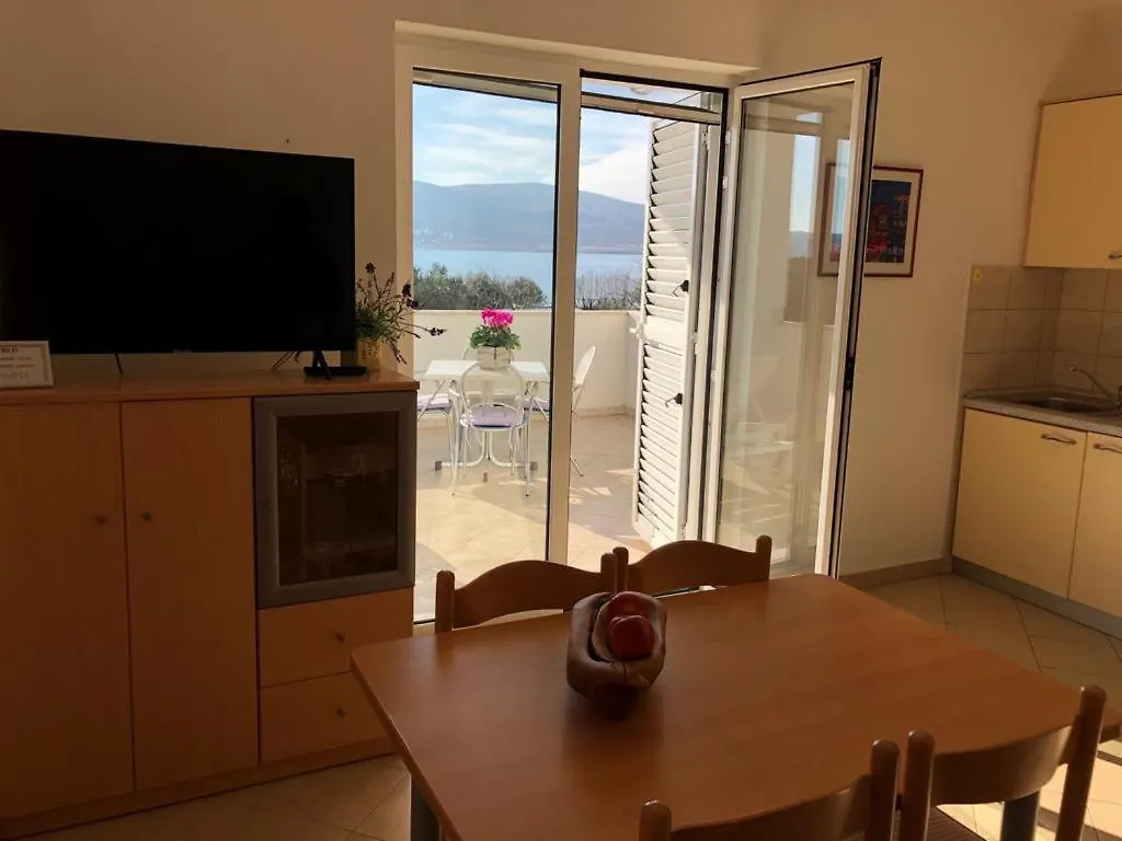 Apartments Punta Seline