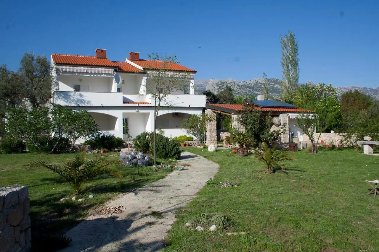 Apartments Punta Seline